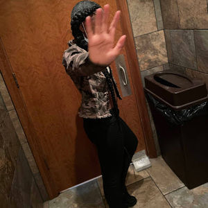 Meet your Posher, Nevaya